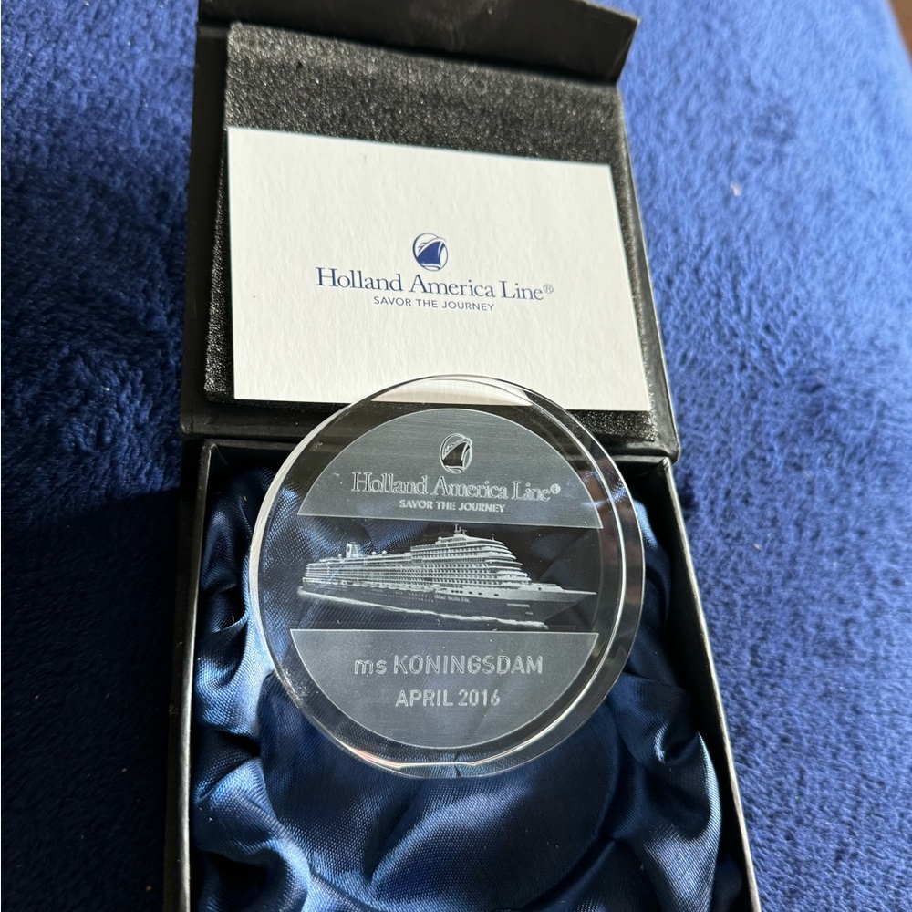 Holland America Line Ms Koningsdam inaugural glass coin, nib